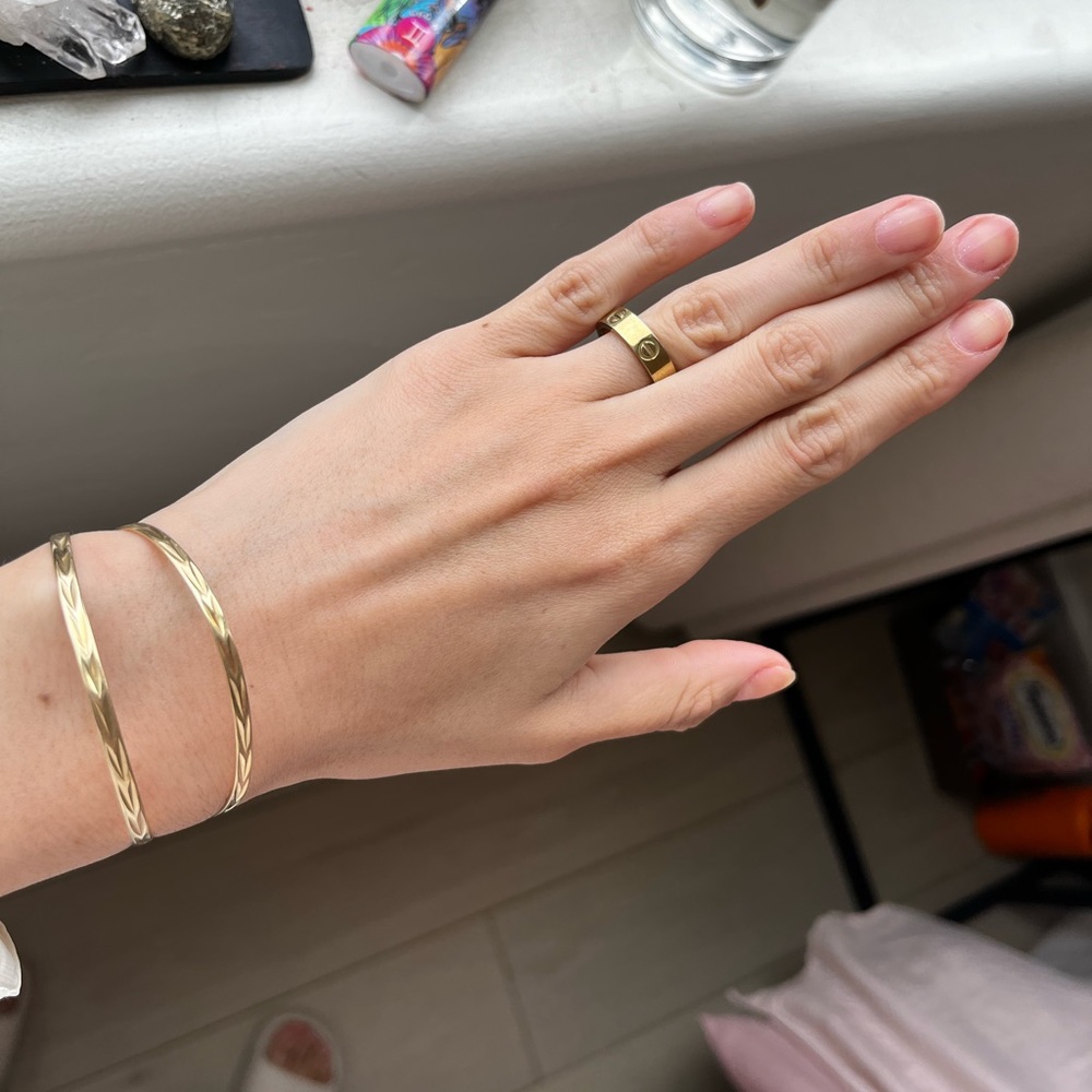 Love ring yellow gold